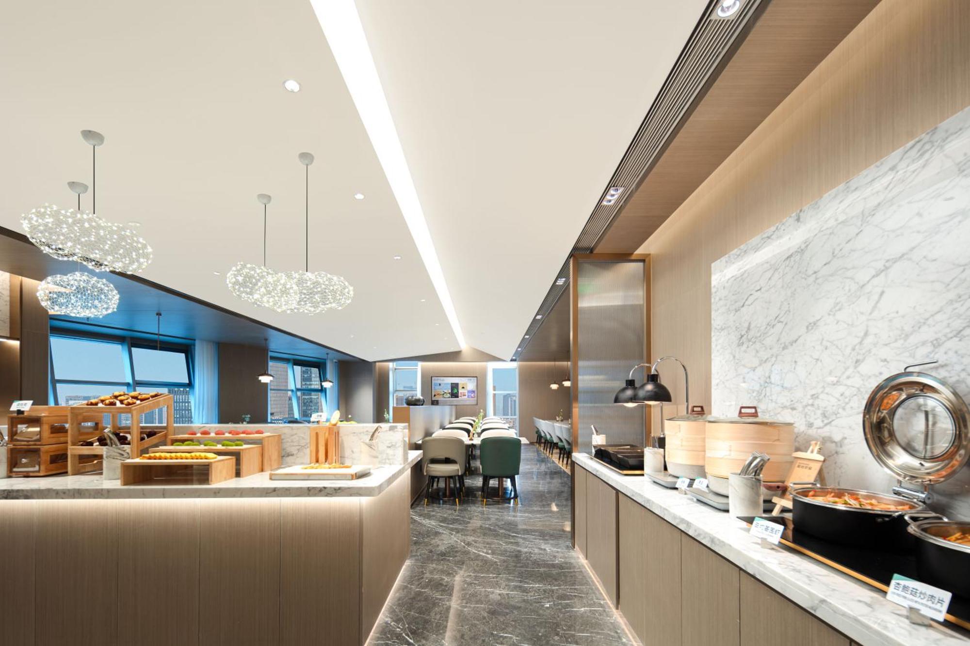 Atour South Station Shilong Road Shanghai